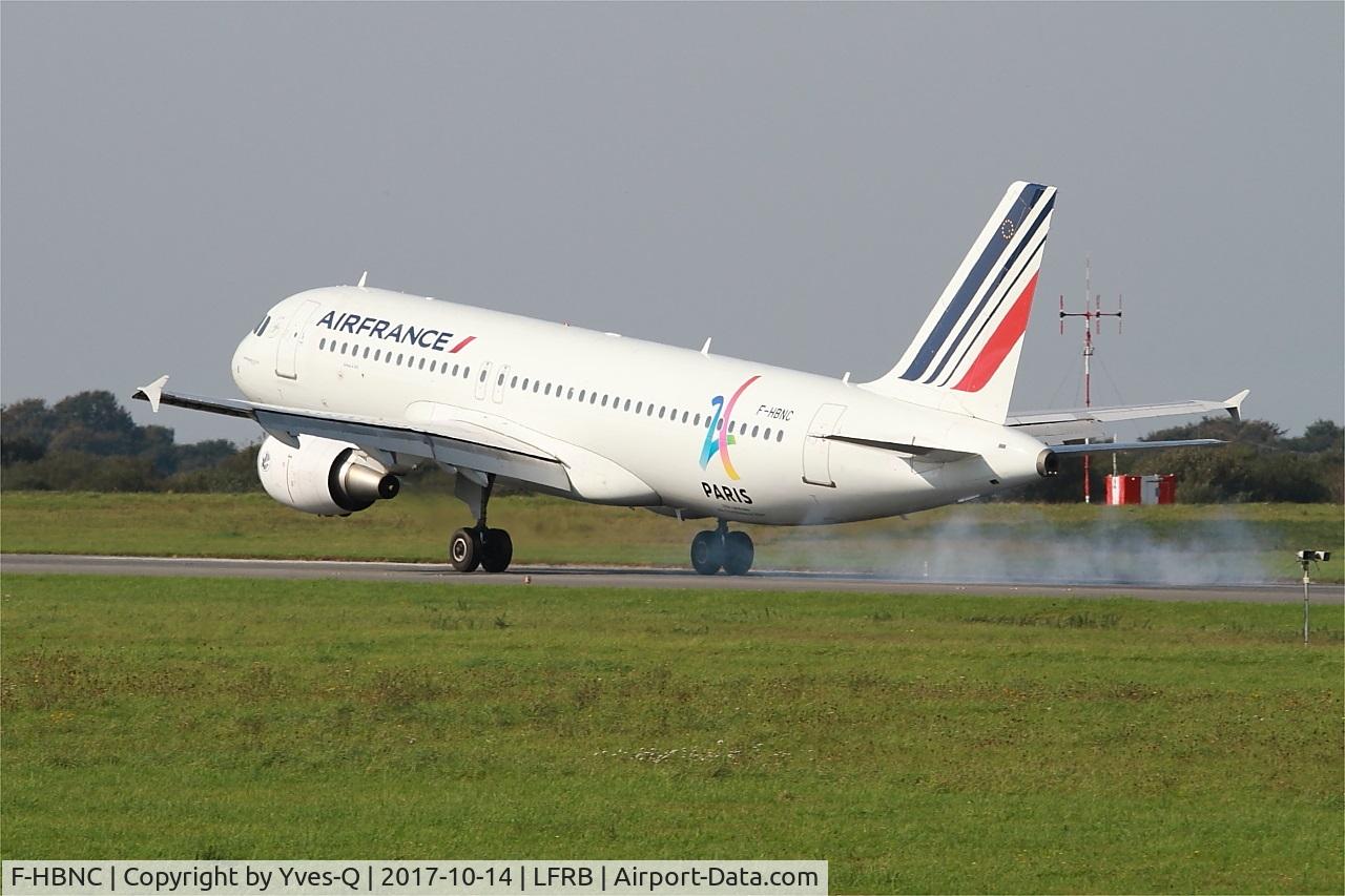 F-HBNC, 2010 Airbus A320-214 C/N 4601, Airbus A320-214, Landing rwy 25L, Brest-Bretagne airport (LFRB-BES)