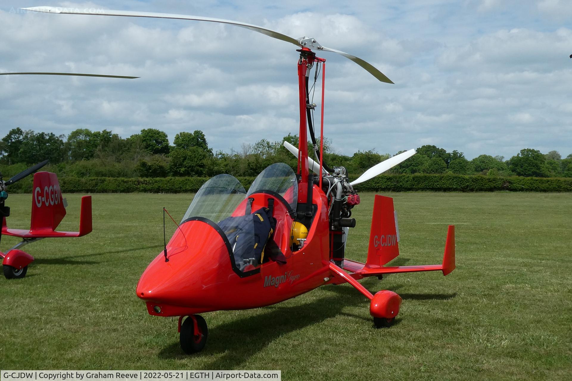 G-CJDW, 2016 Magni Gyro M16C Tandem Trainer C/N 16-16-9494, Parked at Old Warden.