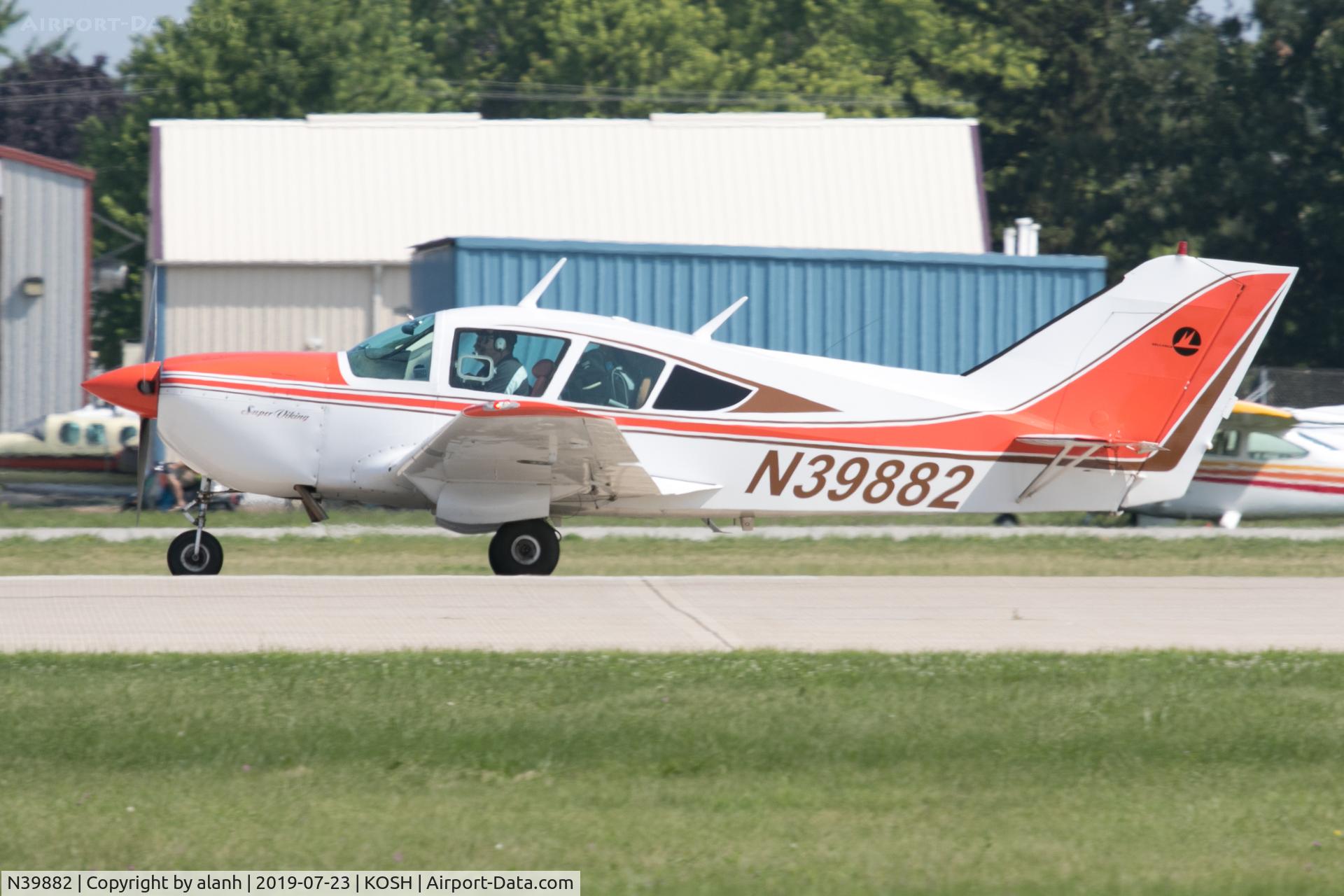 N39882, 1973 Bellanca 17-30A Viking C/N 73-30552, Arriving at AirVenture 2019