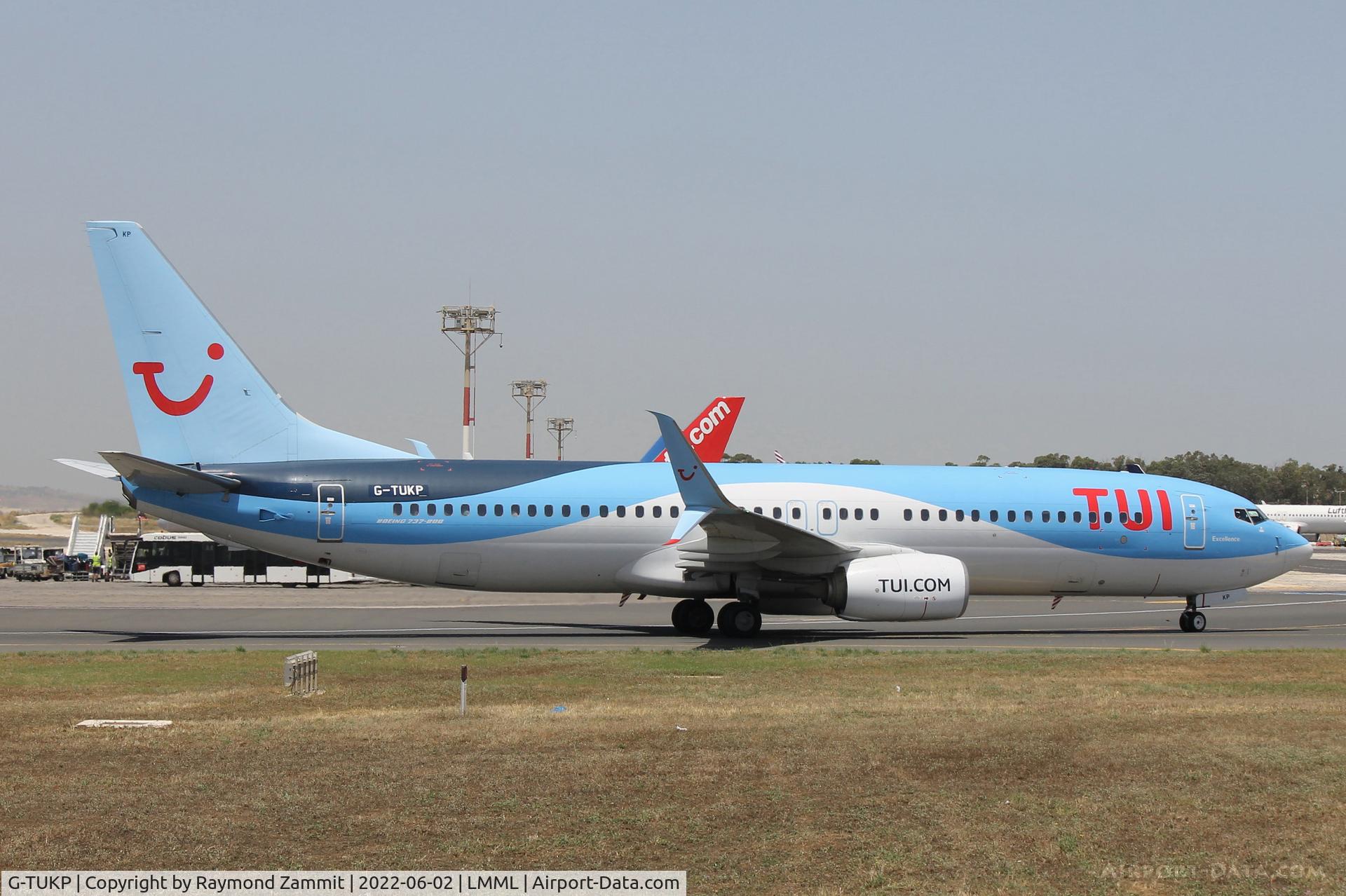 G-TUKP, 2013 Boeing 737-8K5 C/N 37250, B737-800 G-TUKP TUI Fly
