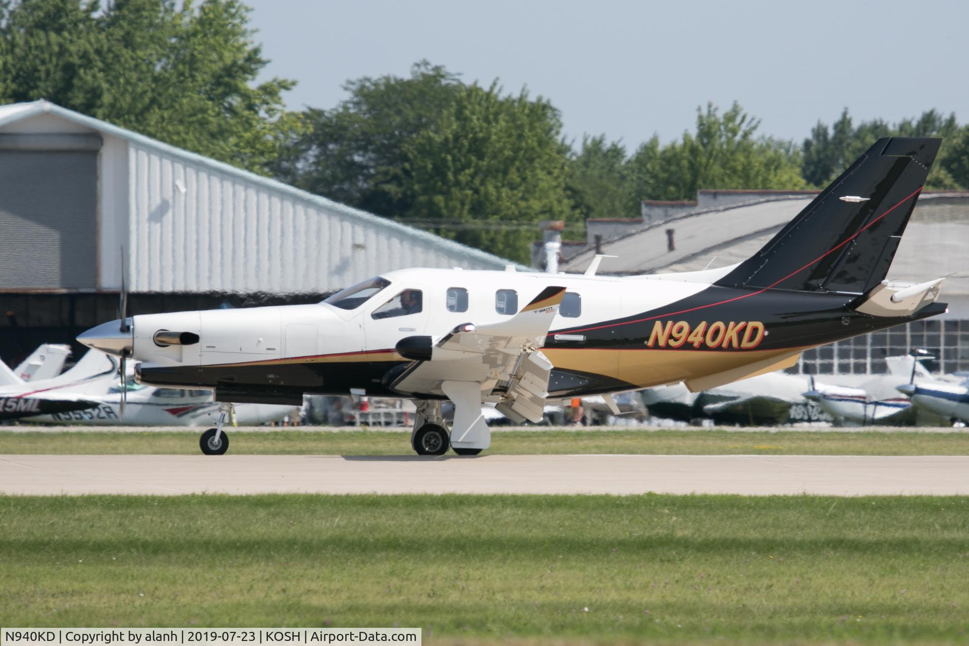 N940KD, 2019 Socata TBM-700 C/N 1100, At AirVenture 2019