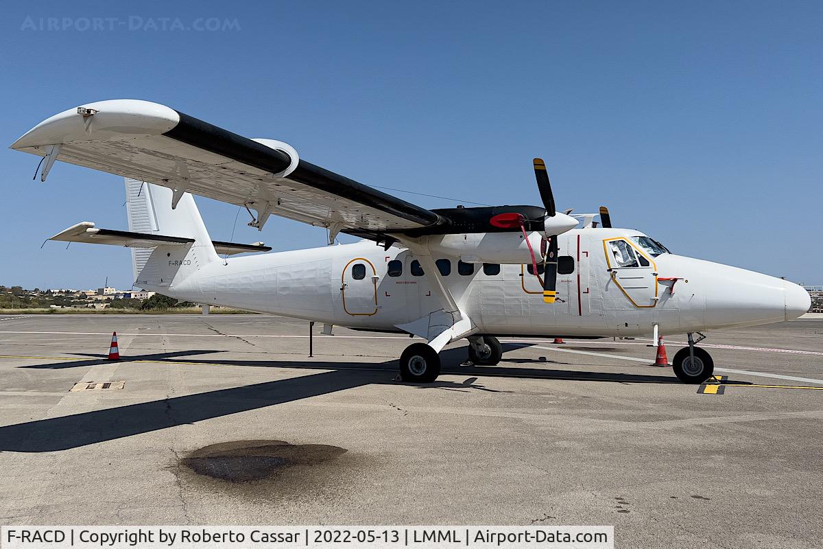 F-RACD, 1971 De Havilland Canada DHC-6-300 Twin Otter C/N 298, Park 2