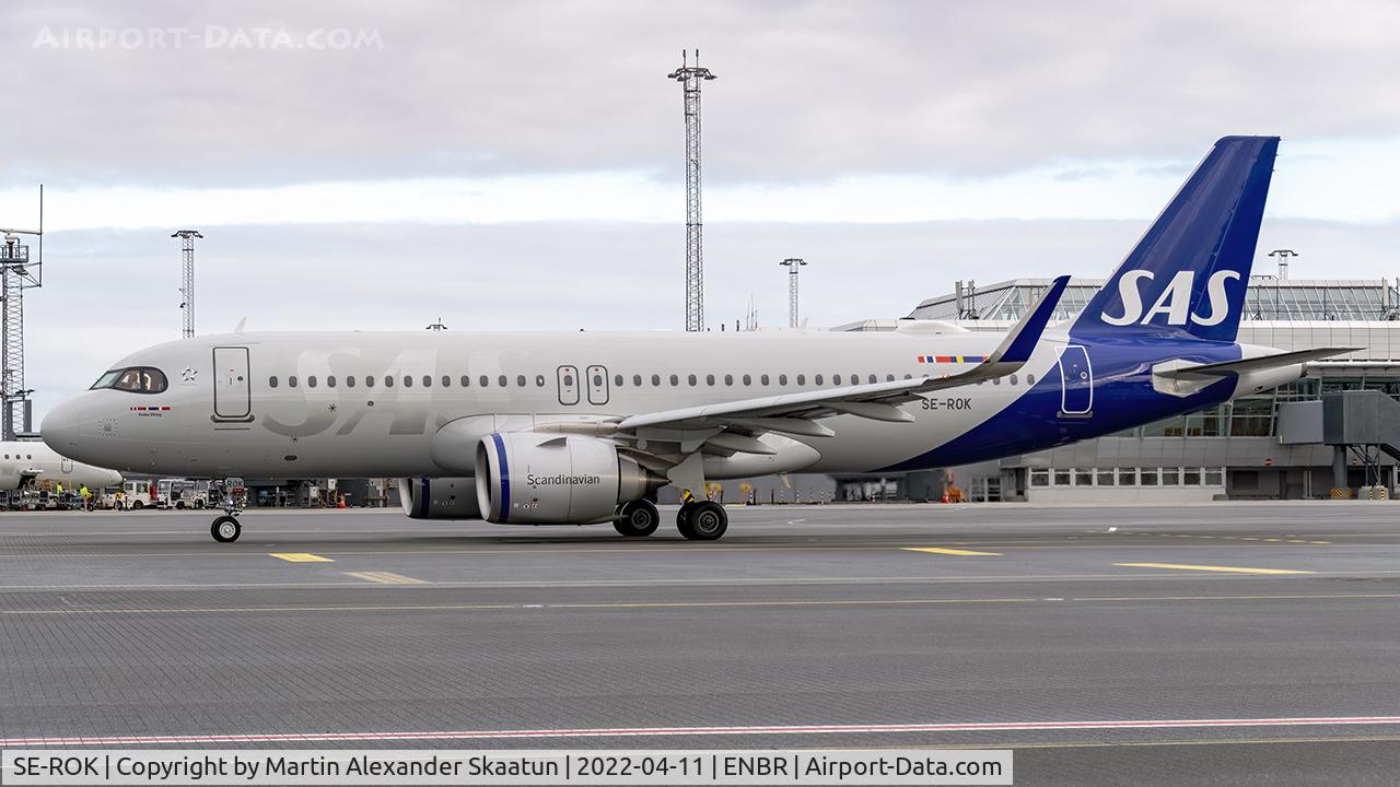 SE-ROK, 2019 Airbus A320-251N C/N 9451, Taxying on Mike.