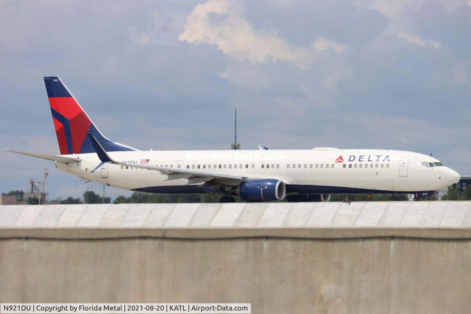 N921DU, 2019 Boeing 737-900/ER C/N 63532, ATL 2021