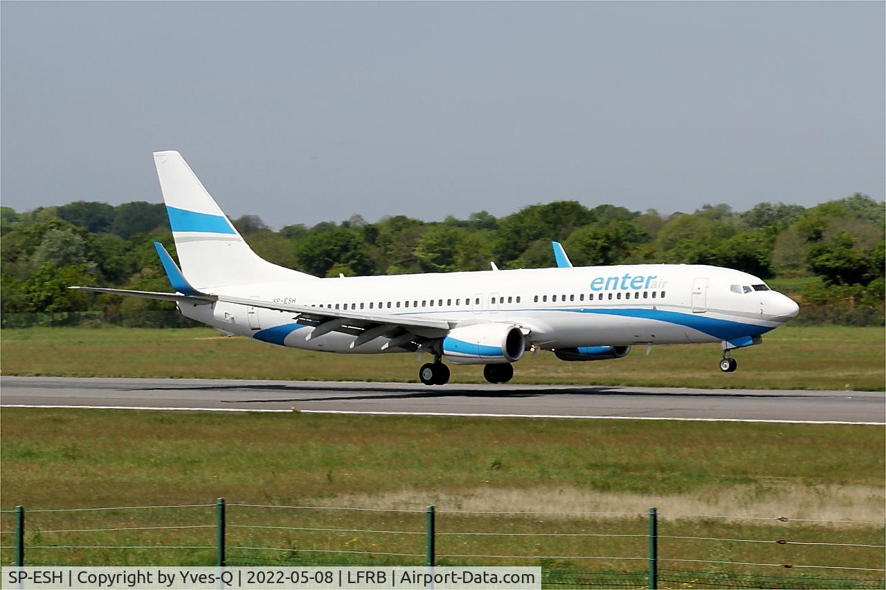 SP-ESH, 2009 Boeing 737-81M C/N 35287, Boeing 737-81M, Landing rwy 07R, Brest-Bretagne Airport (LFRB-BES)