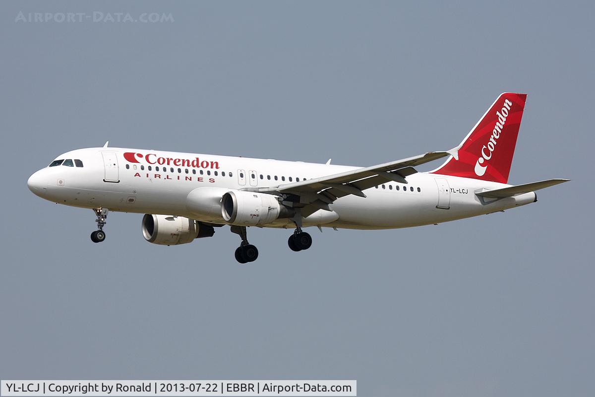 YL-LCJ, 1992 Airbus A320-212 C/N 279, at bru
