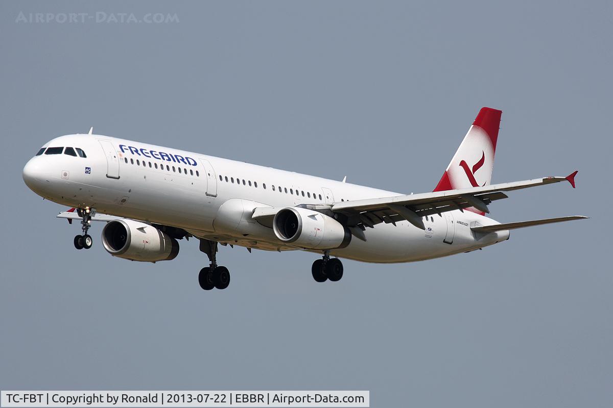TC-FBT, 1998 Airbus A321-131 C/N 855, at bru