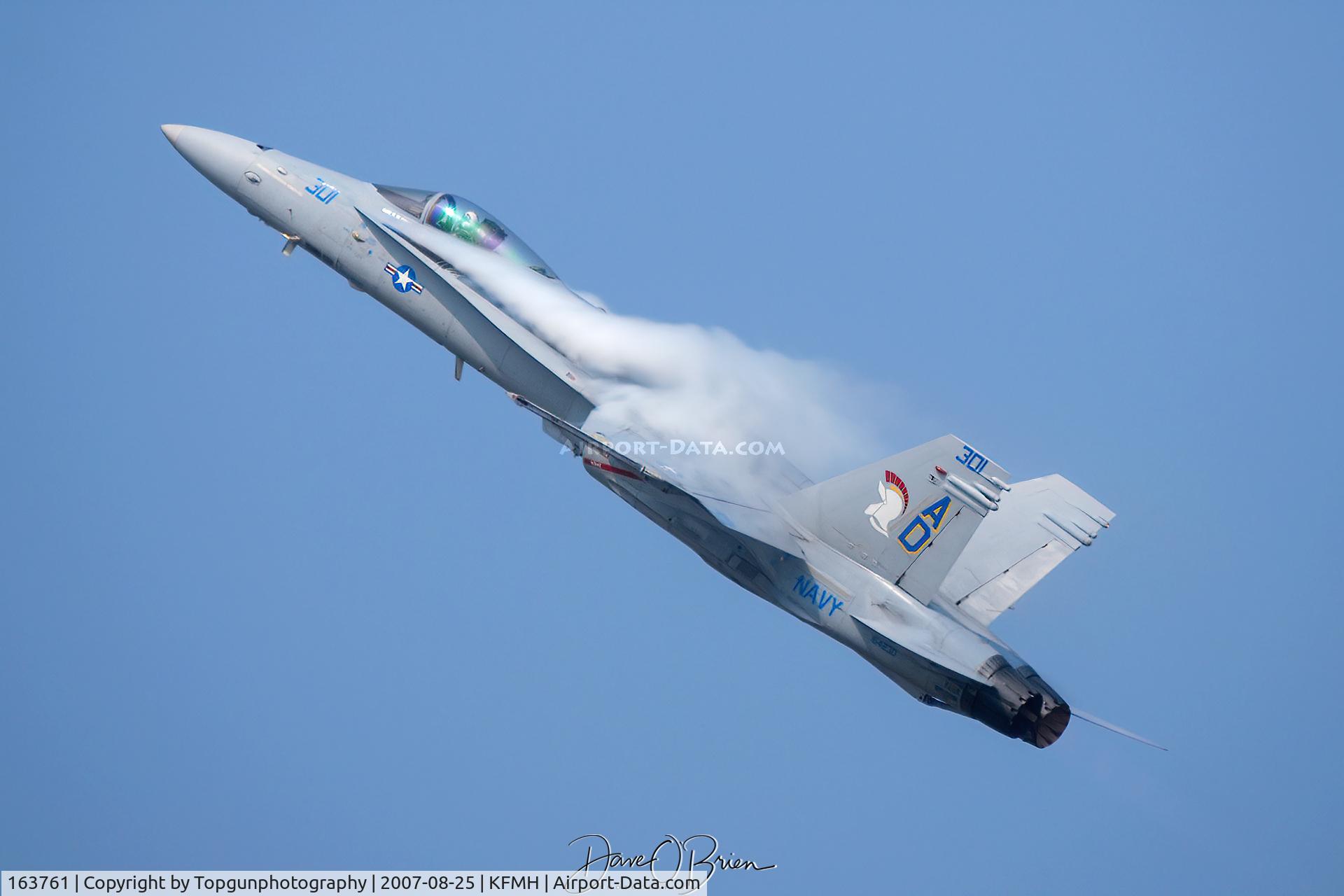 163761, 1989 McDonnell Douglas F/A-18C Hornet C/N 0839, CATFISH pulling some major vaps