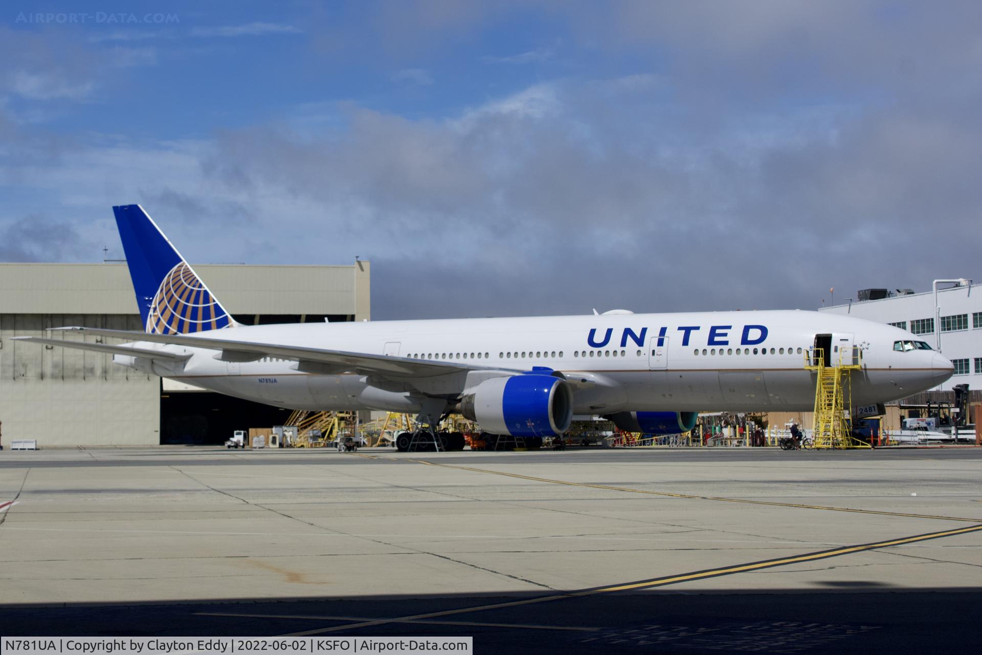 N781UA, 1996 Boeing 777-222 C/N 26945, Now with the new reinforced fan cowls. SFO 2022.
