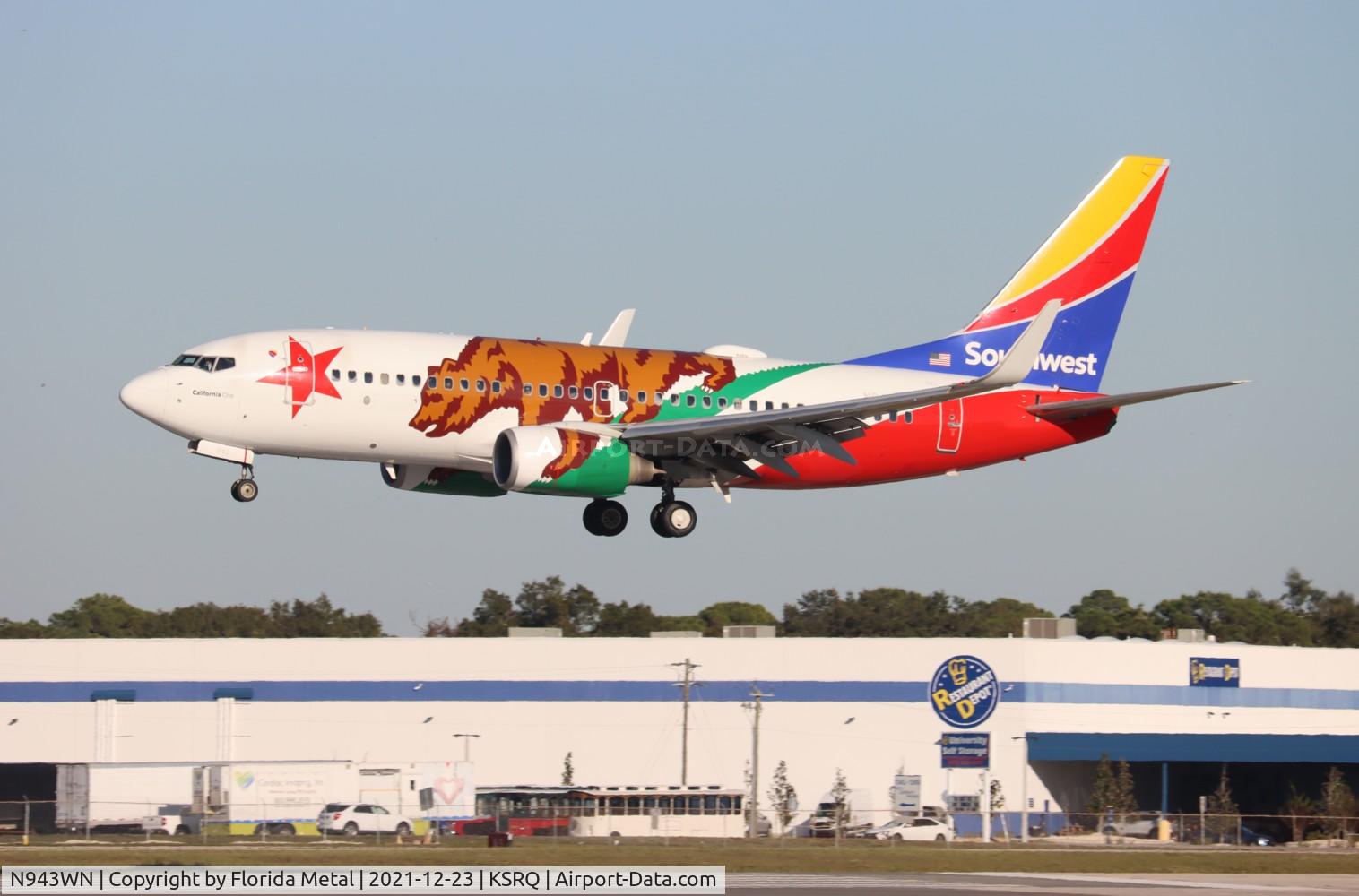 N943WN, 2010 Boeing 737-7H4 C/N 36913, SRQ 2022
