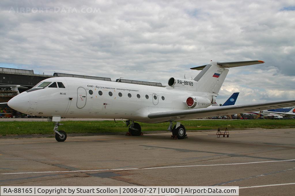 RA-88165, 1976 Yakovlev Yak-40 C/N 9611946, Bugulma Avn Ent.