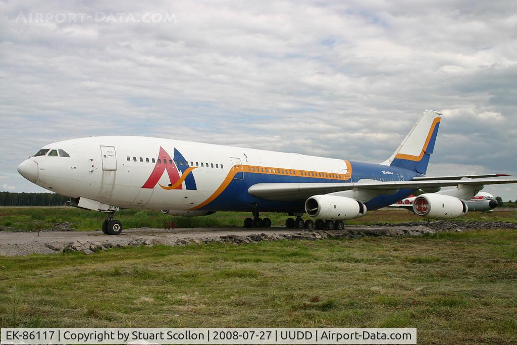 EK-86117, 1991 Ilyushin Il-86 C/N 51483209085, Armenian