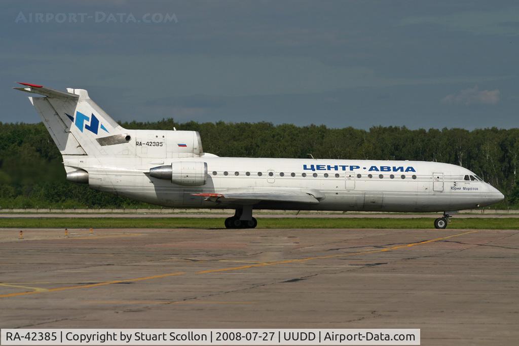 RA-42385, 1990 Yakovlev Yak-42D C/N 4520423016309, Centre Avia