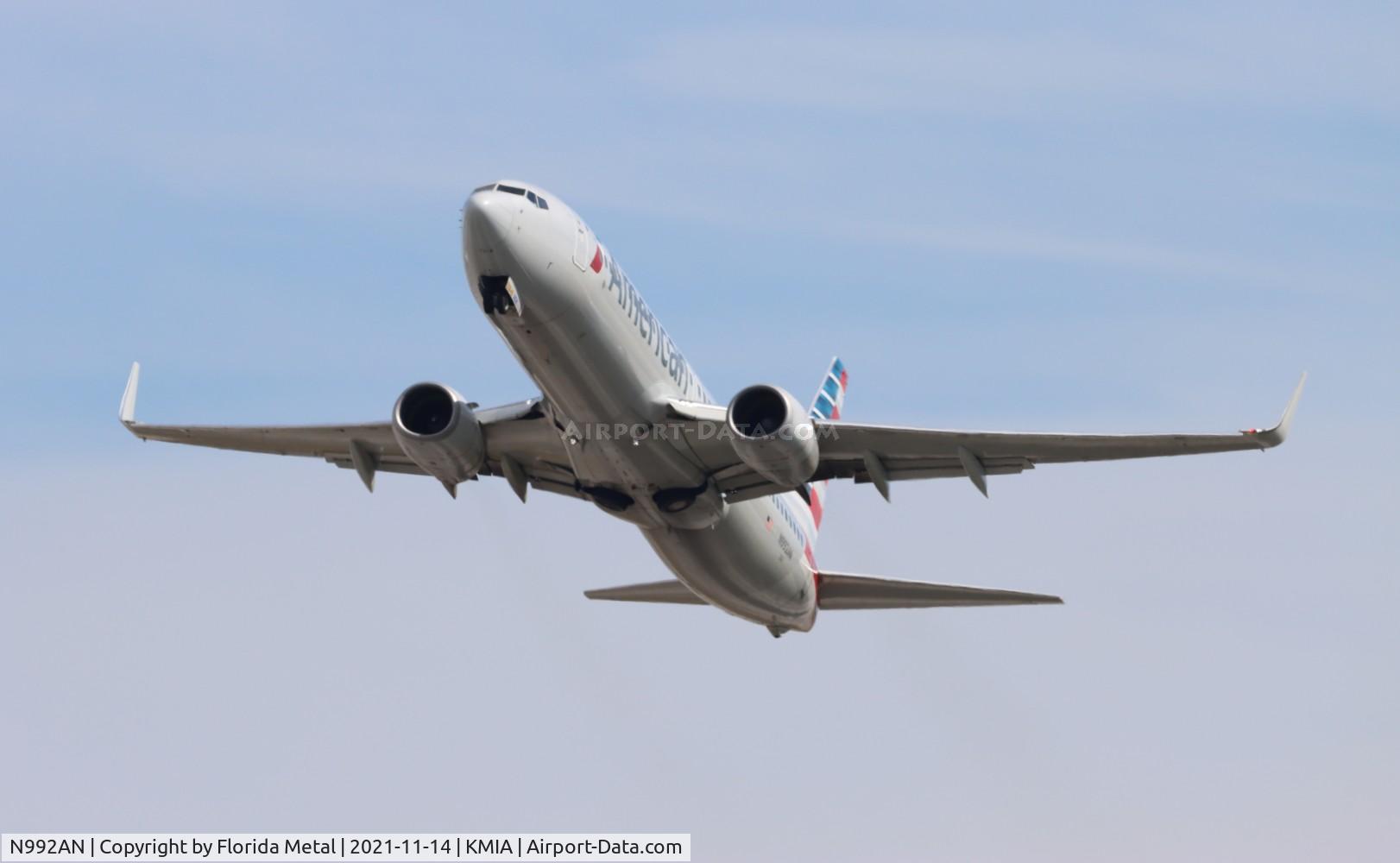 N992AN, 2009 Boeing 737-823 C/N 31071, MIA 2021