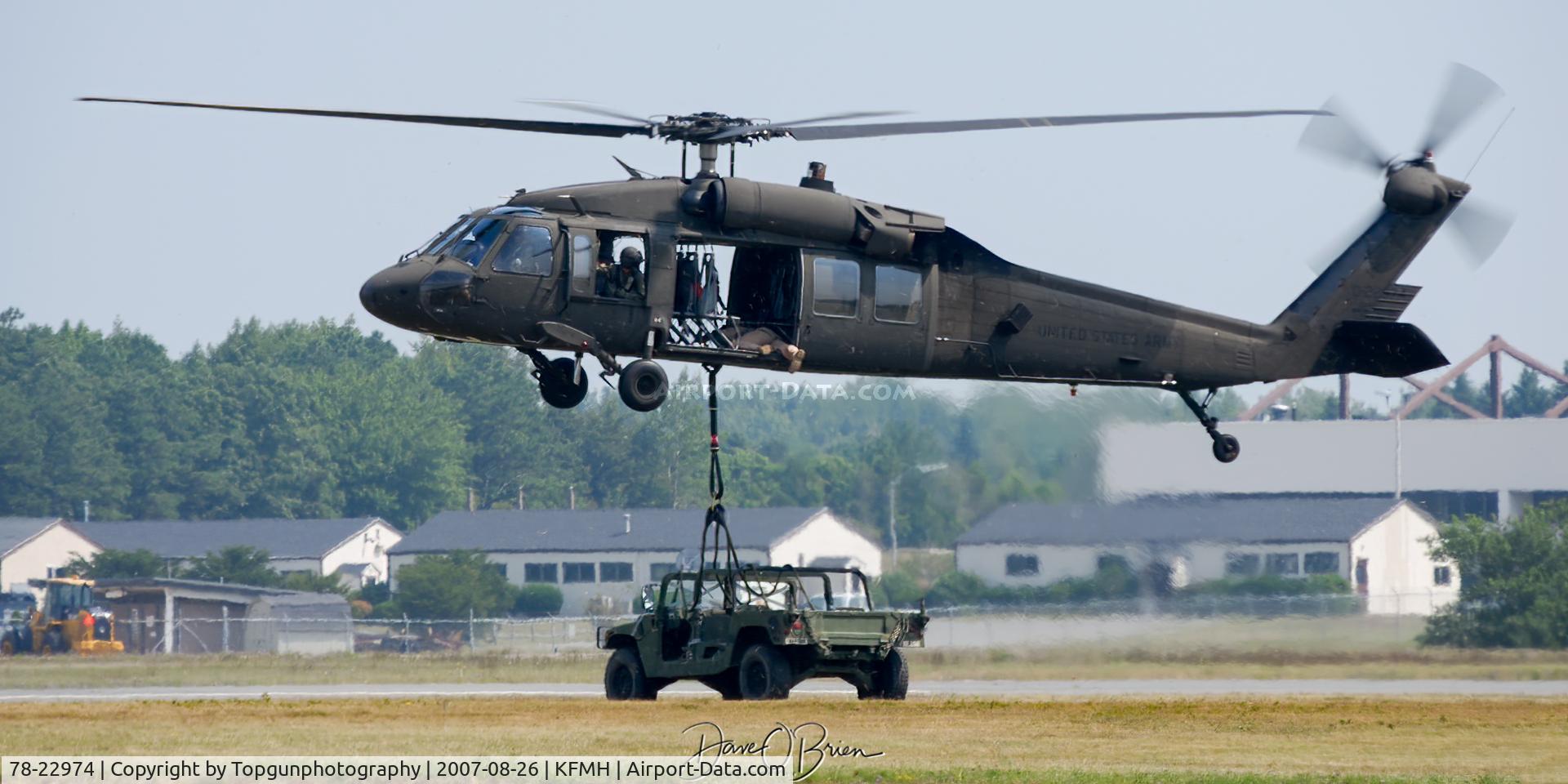 78-22974, 1979 Sikorsky UH-60A Black Hawk C/N 70037, setting the HUMVEE down