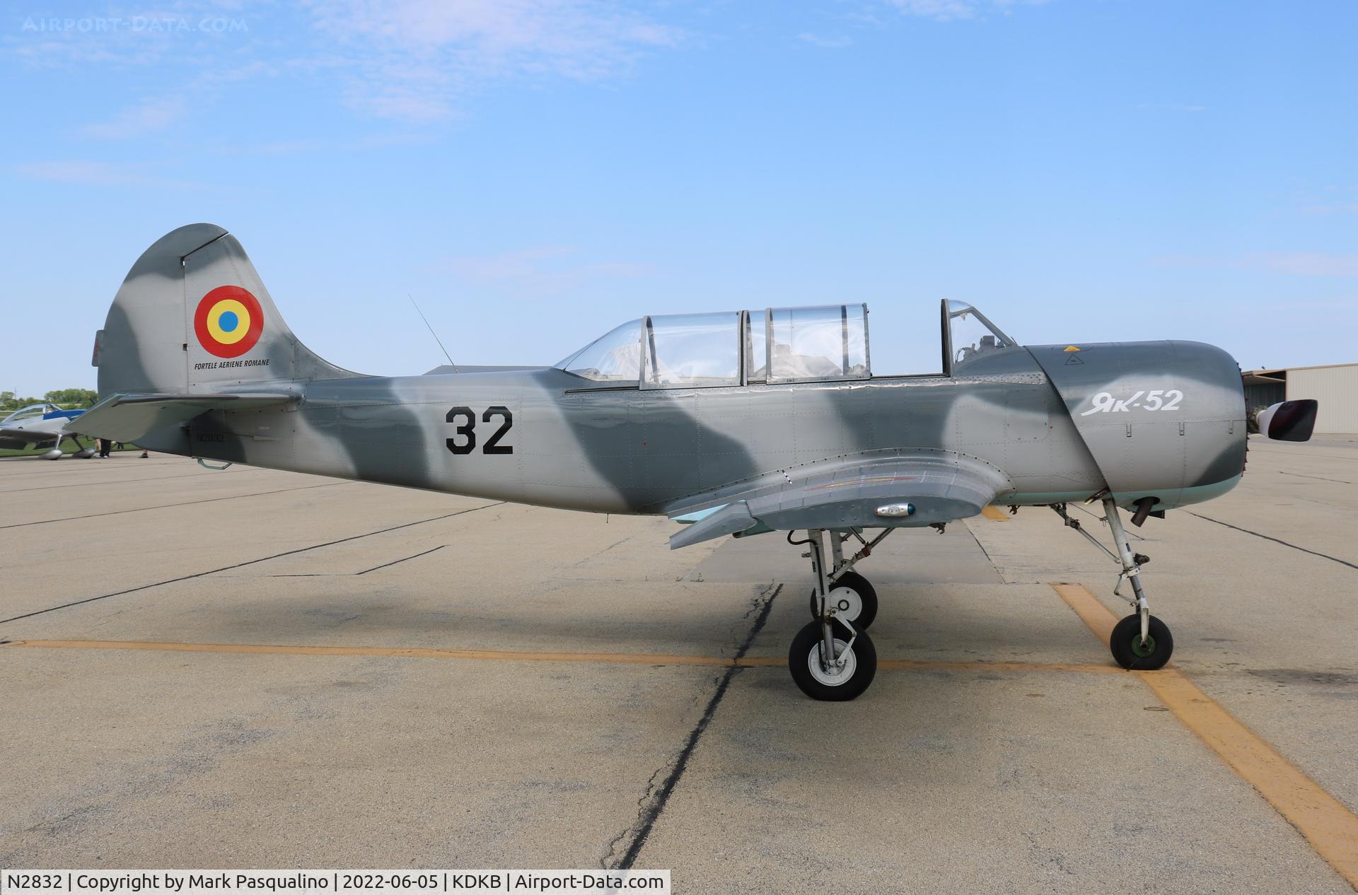 N2832, 1986 Yakovlev (Aerostar) Yak-52 C/N 866411, Yak-52