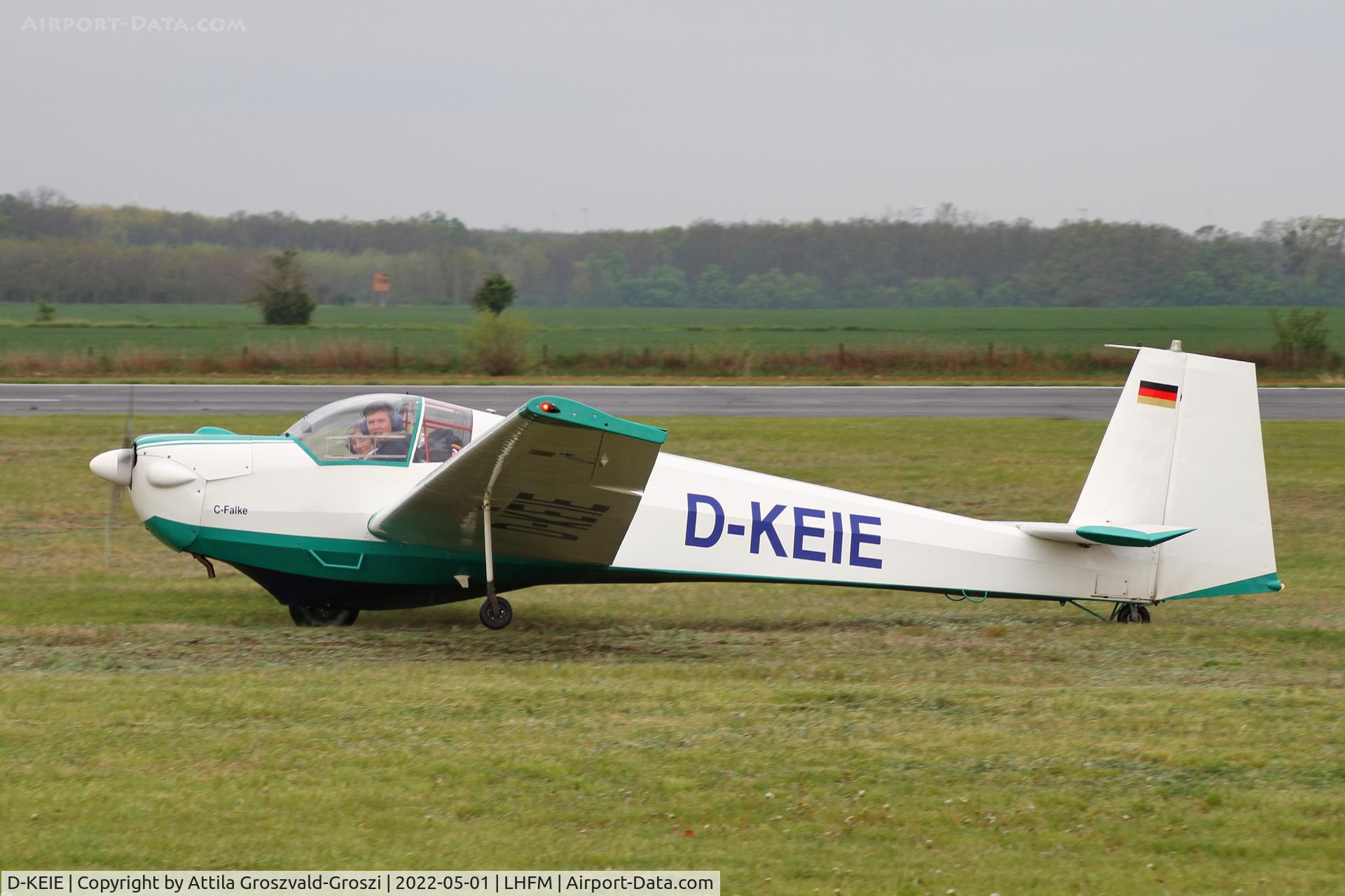 D-KEIE, Scheibe SF-25C Falke C/N 4494, LHFM - Fertöszentmiklós, Meidl Airport, Hungary. SKYVIEW West Hungarian Airshow 2022