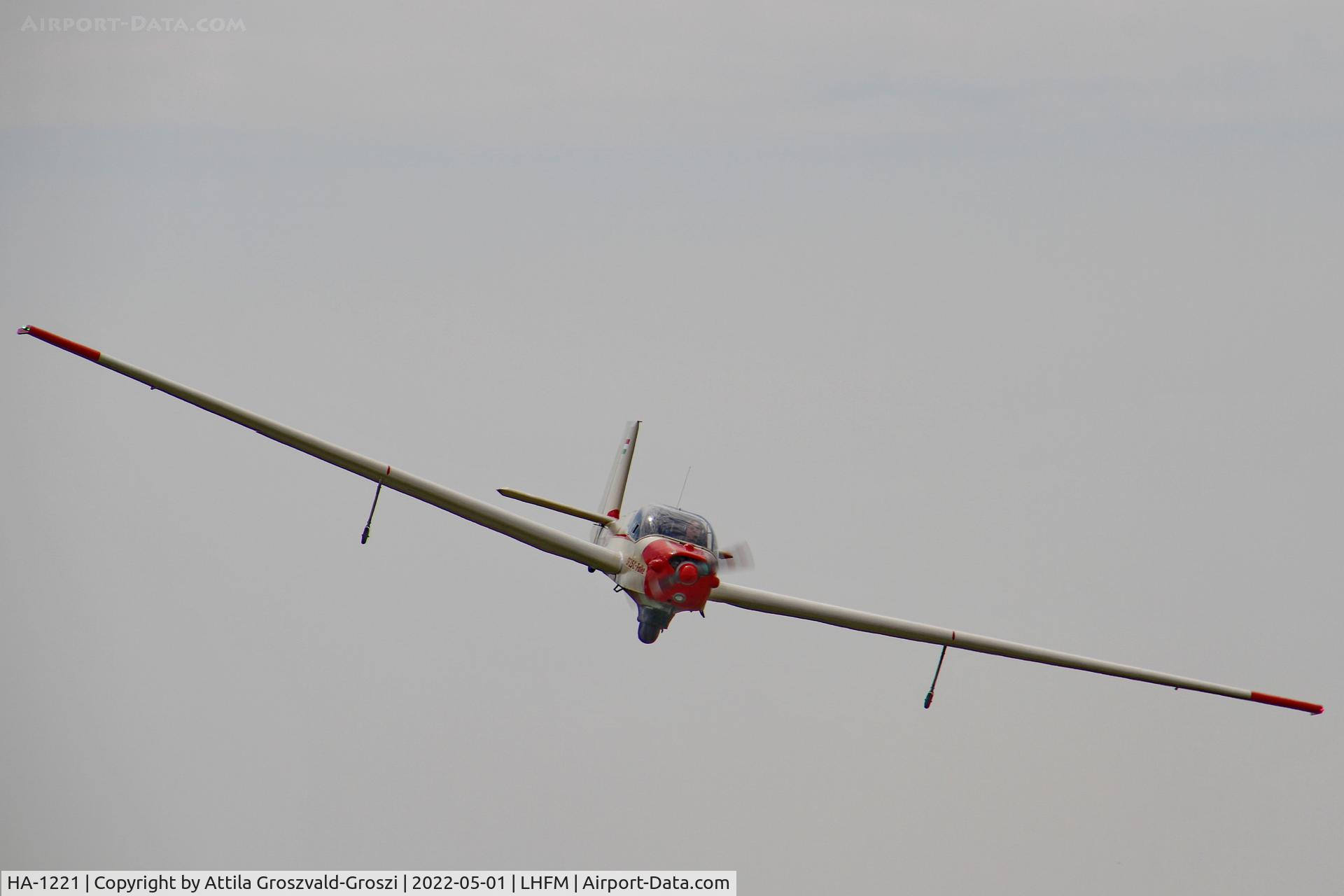 HA-1221, Scheibe SF-25C Falke C/N 4235, LHFM - Fertöszentmiklós, Meidl Airport, Hungary. SKYVIEW West Hungarian Airshow 2022