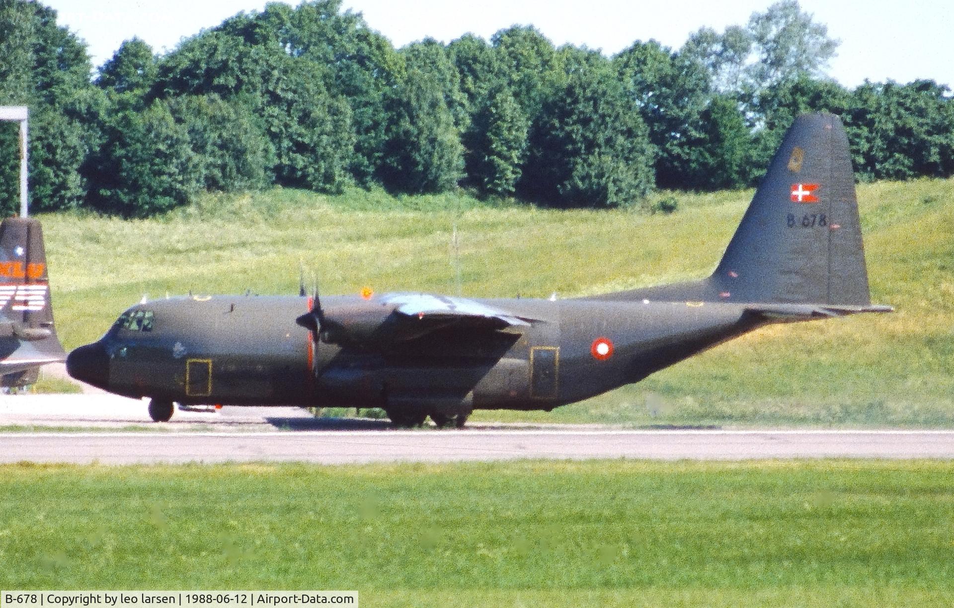 B-678, 1973 Lockheed C-130H Hercules C/N 382-4572, Vaerloese Air Base Denmark 12.6.1988