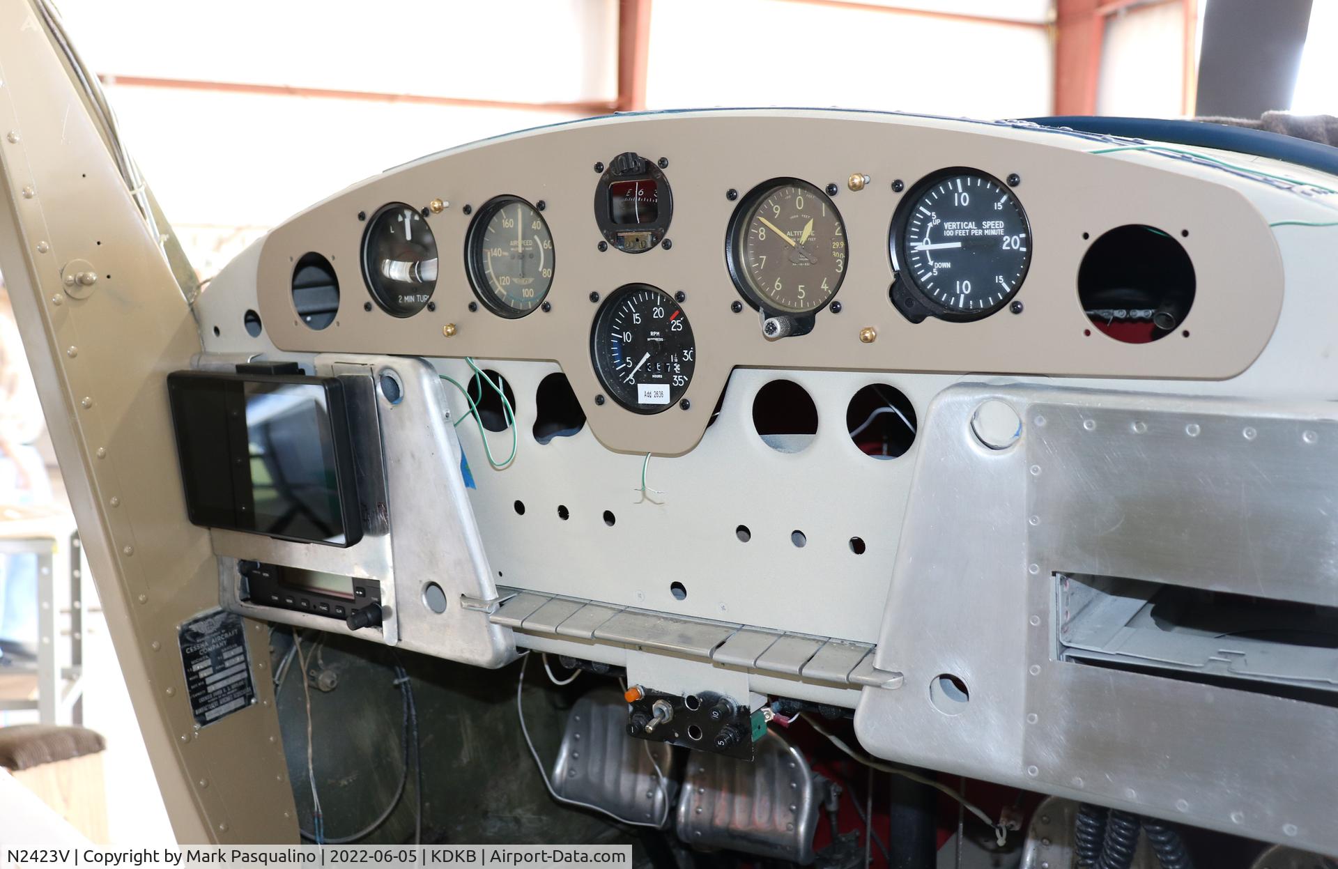 N2423V, 1948 Cessna 140 C/N 14670, Cessna 140