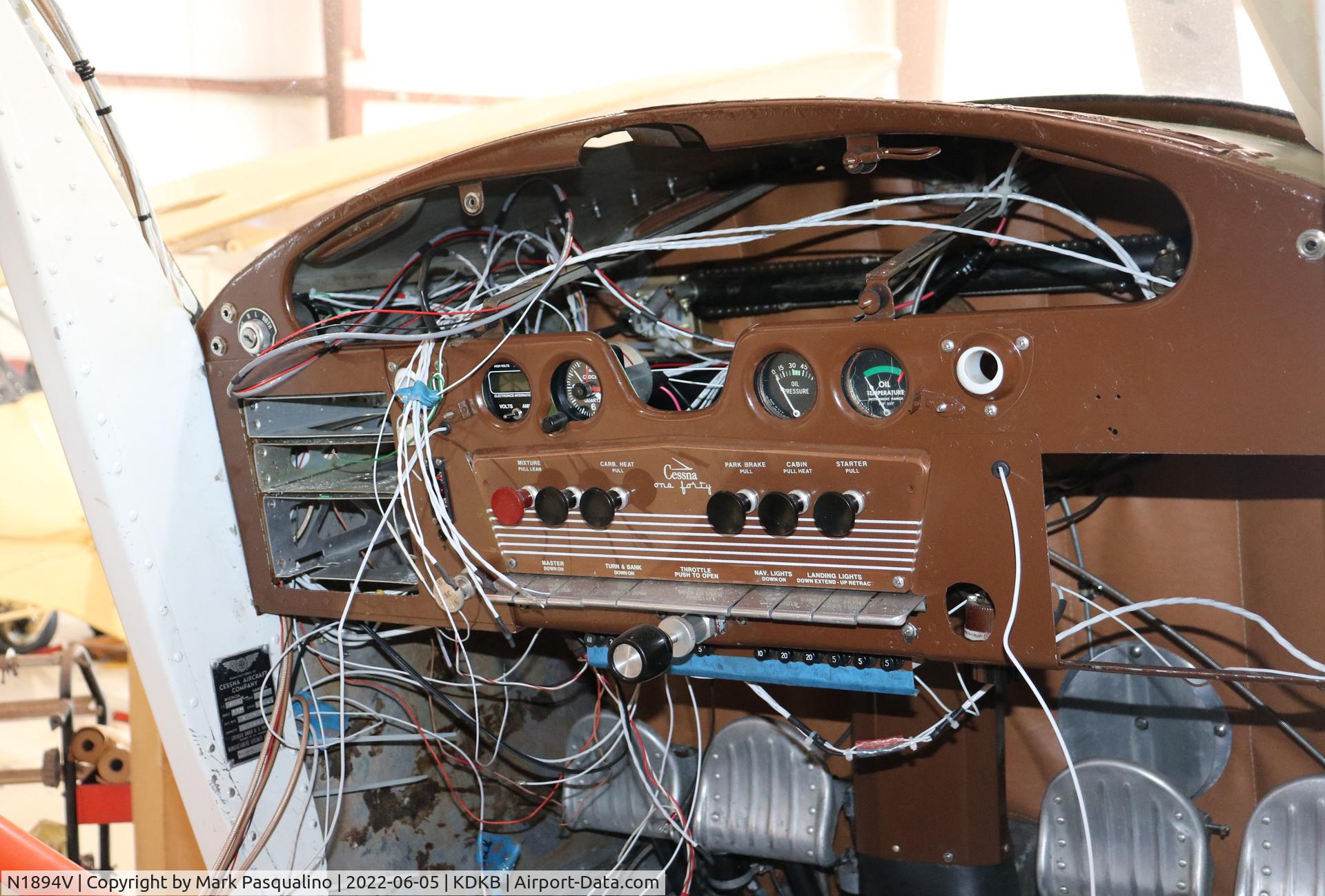 N1894V, 1947 Cessna 140 C/N 14083, Cessna 140
