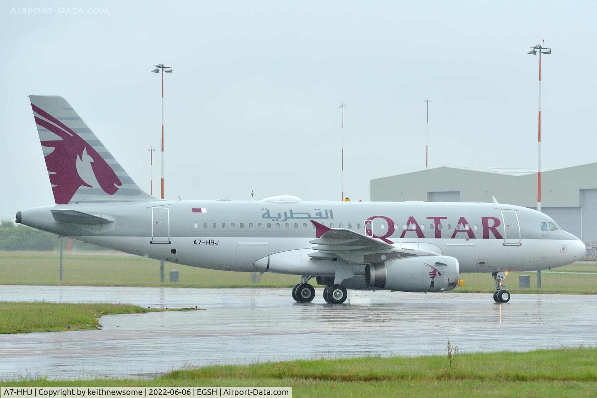 A7-HHJ, 2000 Airbus A319-133XCJ C/N 1335, Arriving at Norwich for paintwork.
