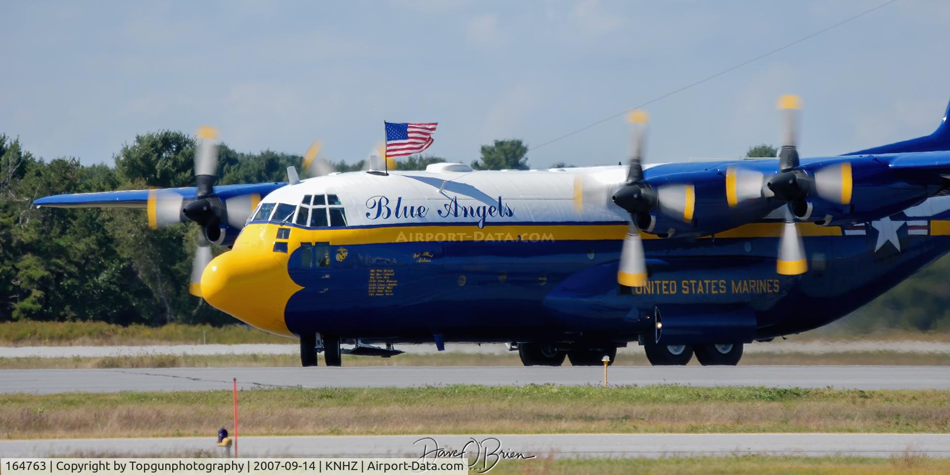 164763, 1992 Lockheed C-130T Hercules C/N 382-5258, Burt turning off to the hot ramp
