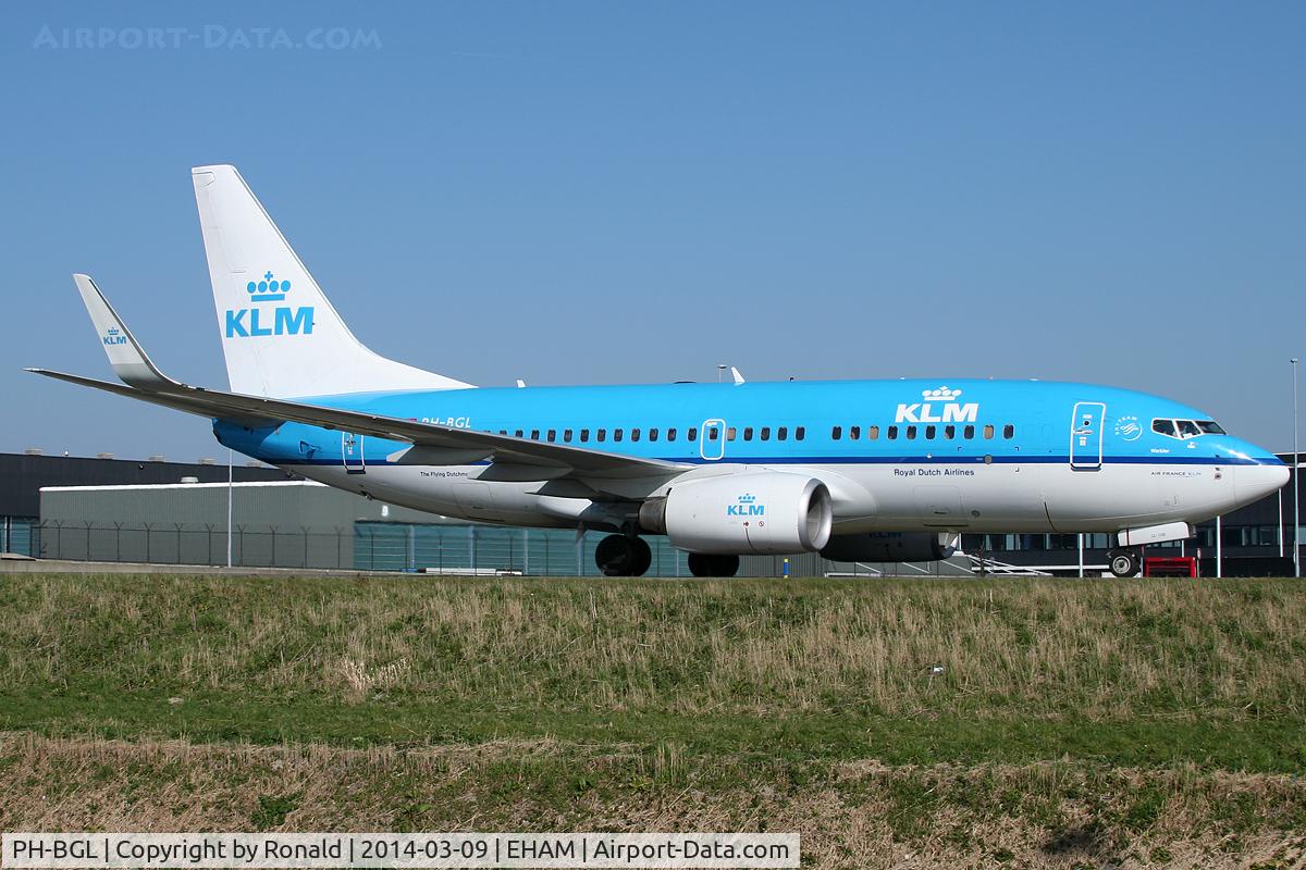 PH-BGL, 2010 Boeing 737-7K2 C/N 30369, at spl