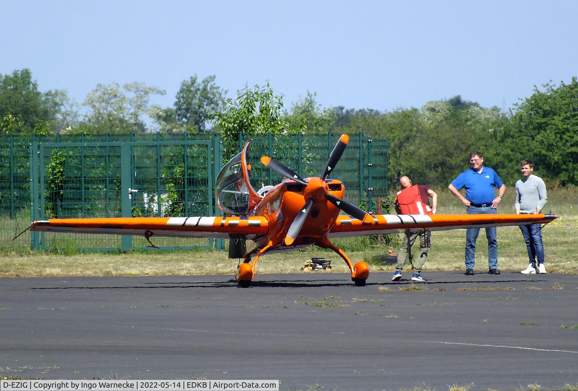 D-EZIG, Extra EA-300LC C/N LC030, Extra EA-300LC at Bonn-Hangelar airfield '2205-06