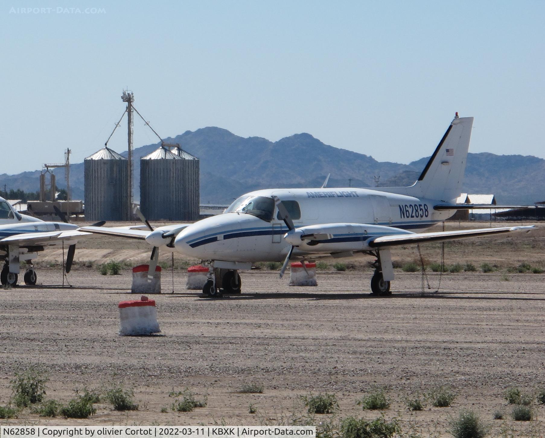 N62858, 1976 Piper PA-31-350 Chieftain C/N 31-7652115, stored, march 2022