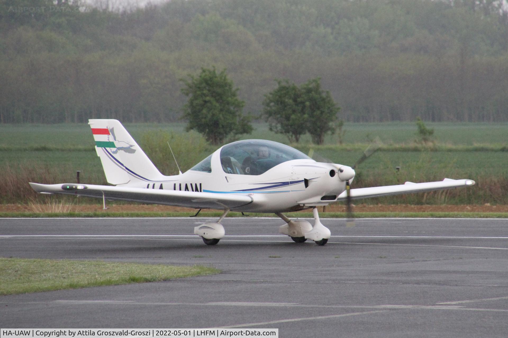 HA-UAW, TL Ultralight TL-2000 Sting Carbon S4 C/N 11ST366, LHFM - Fertöszentmiklós, Meidl Airport, Hungary. SKYVIEW West Hungarian Airshow 2022