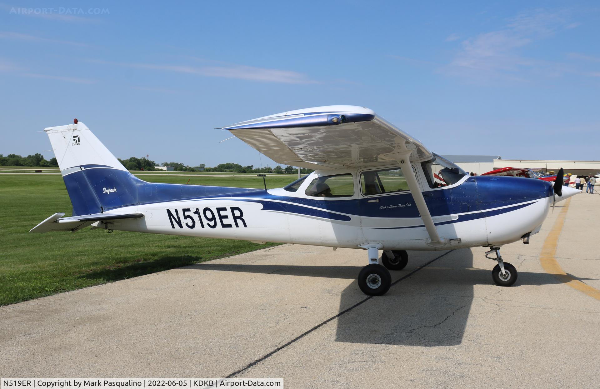 N519ER, 2002 Cessna 172S C/N 172S9107, Cessna 172S