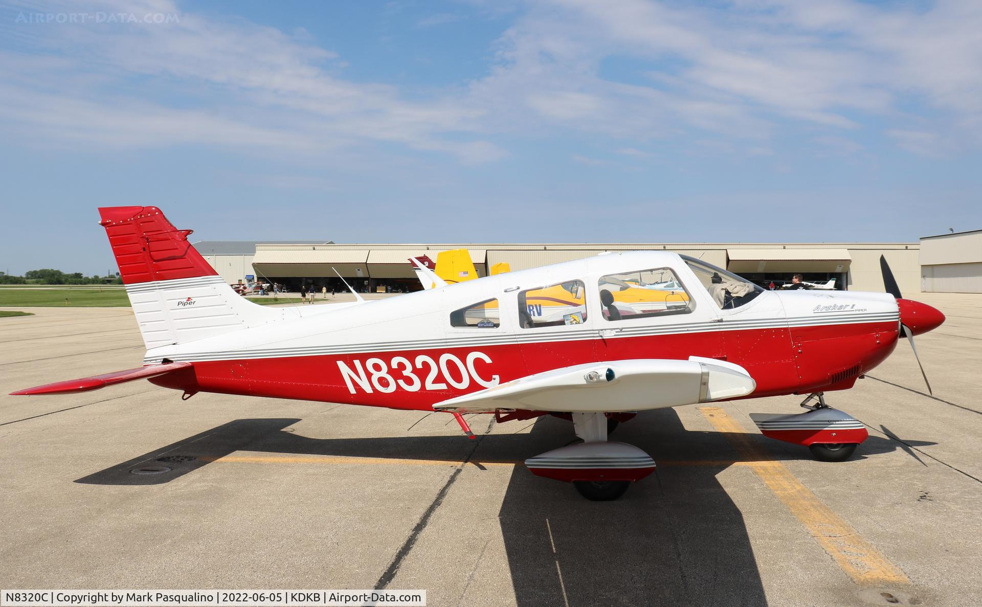 N8320C, 1975 Piper PA-28-181 Cherokee Archer II C/N 28-7690115, Piper PA-28-181