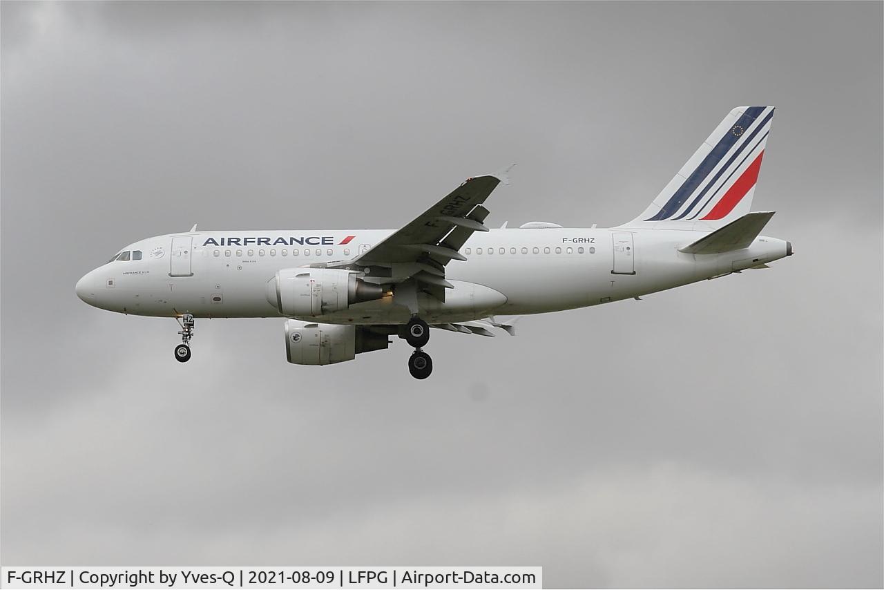 F-GRHZ, 2001 Airbus A319-111 C/N 1622, Airbus A319-111, Short approach rwy26L, Roissy Charles De Gaulle airport (LFPG-CDG)