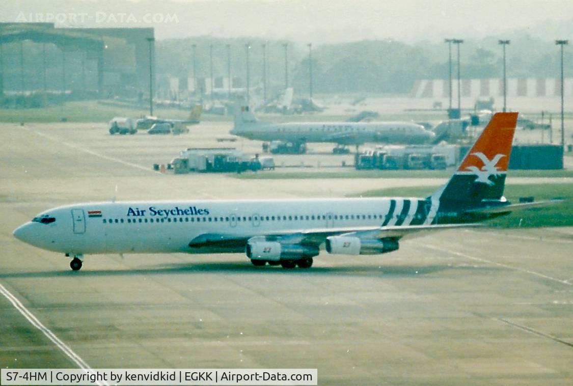 S7-4HM, 2006 Tartrat HM293 C/N 1, At Gatwick circa 1989.