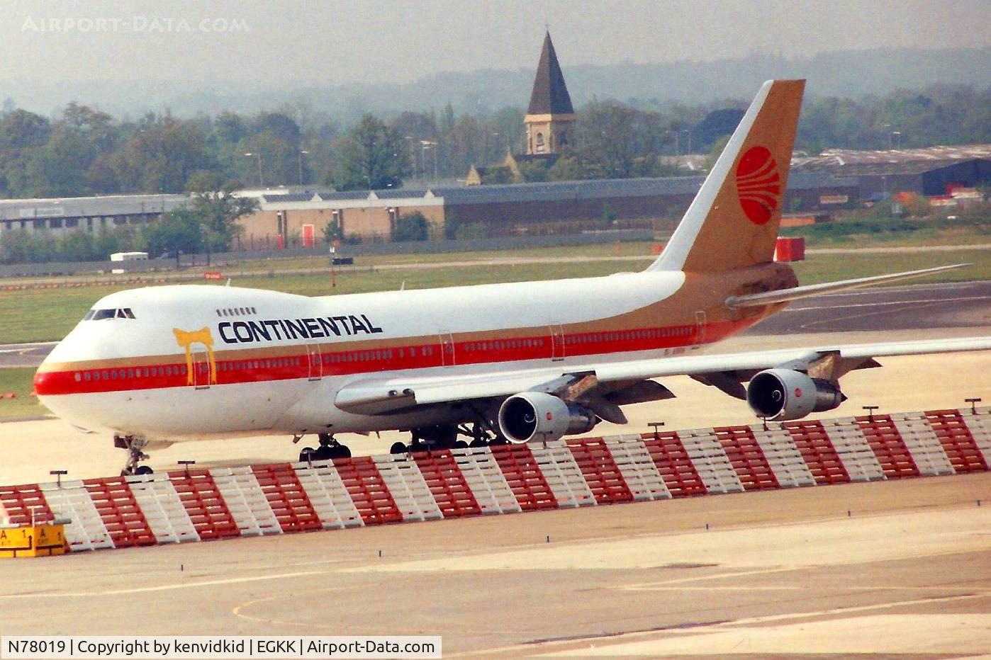 N78019, 1972 Boeing 747-230B C/N 20527, At Gatwick circa 1989.