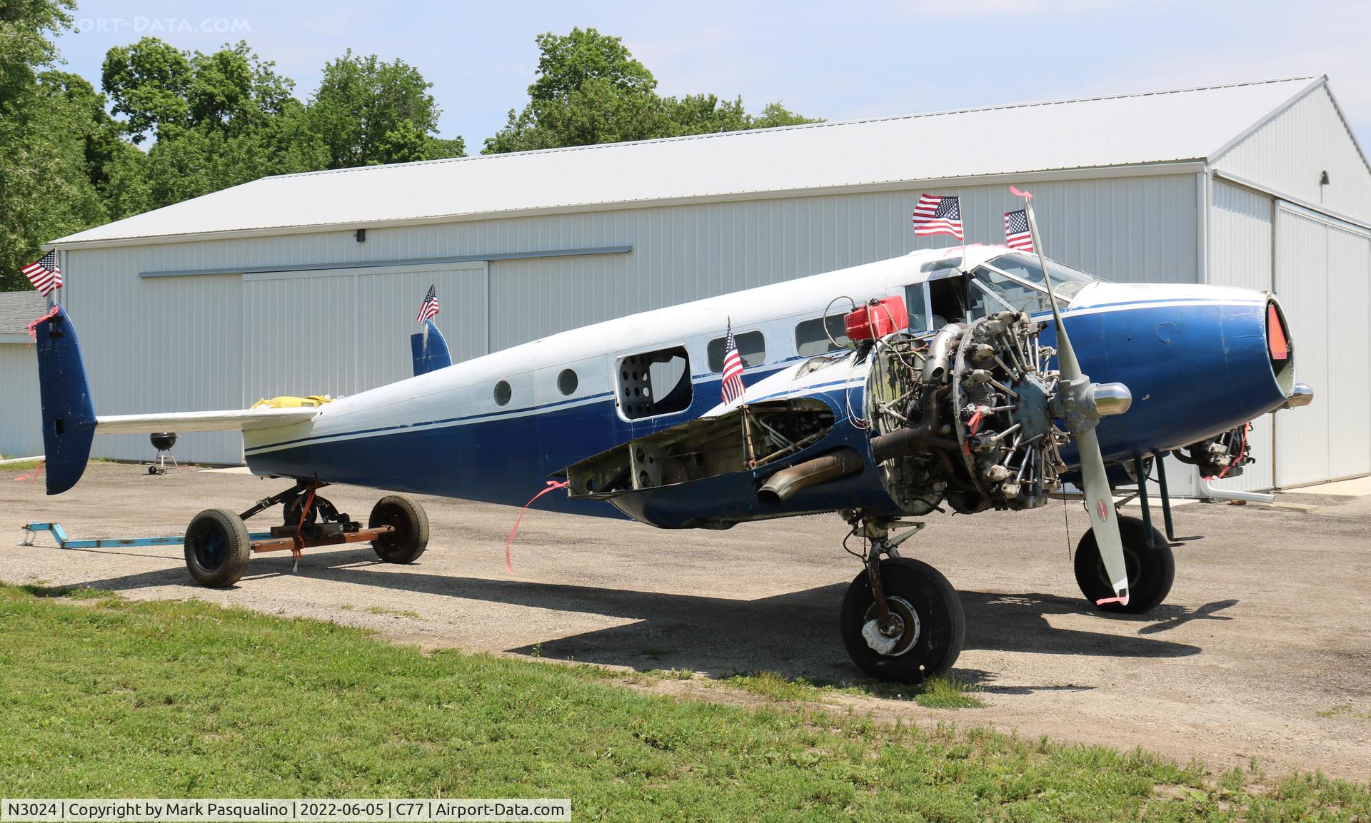 N3024, Beech UC-45J Expeditor C/N 67234, Beech UC-45J