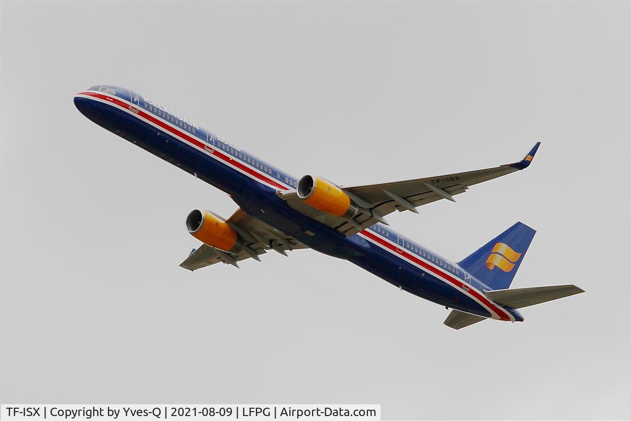 TF-ISX, 2000 Boeing 757-3E7 C/N 30179, Boeing 757-3E7, Take off rwy 06R, Roissy Charles De Gaulle Airport (LFPG-CDG)