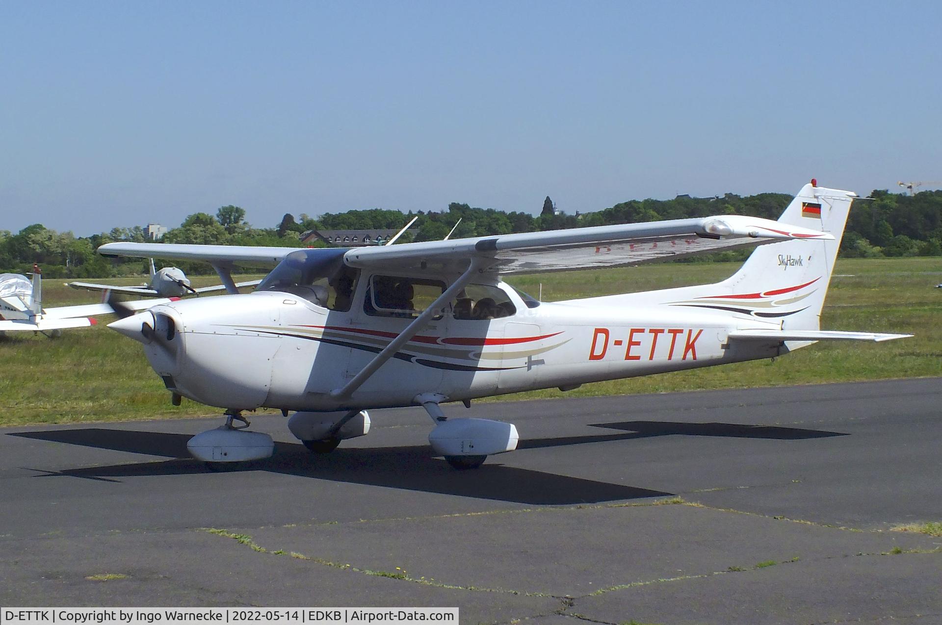 D-ETTK, Cessna 172R Skyhawk C/N 17281219, Cessna 172R at Bonn-Hangelar airfield '2205-06