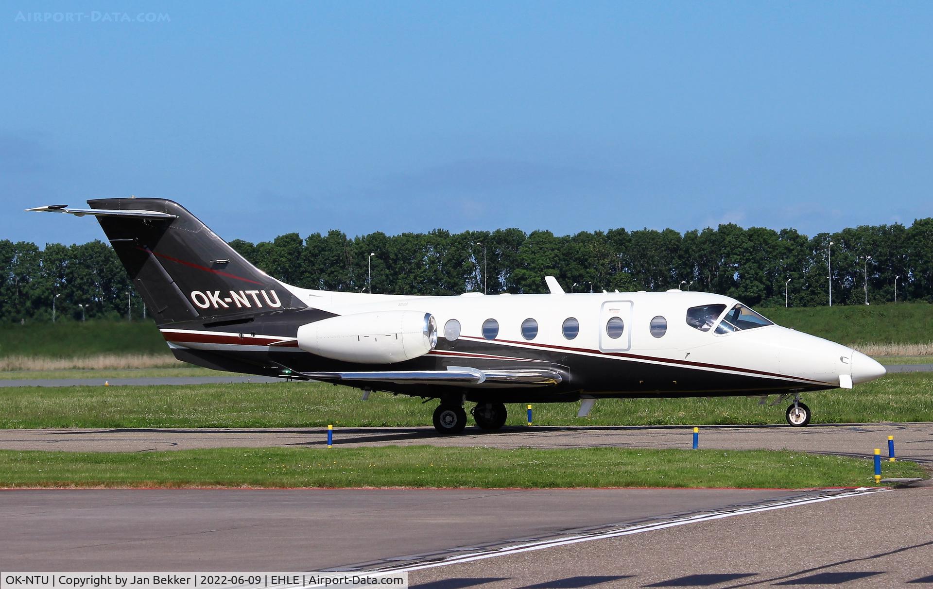 OK-NTU, 2001 Raytheon Beechjet 400A/Nextant N400XT C/N RK-317, Lelystad Airport