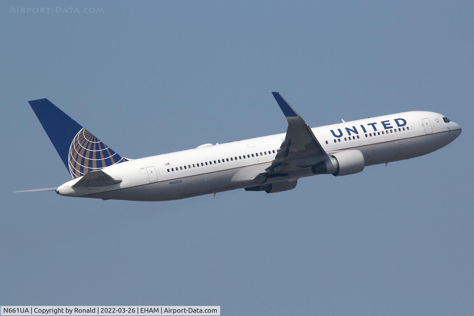 N661UA, 1993 Boeing 767-322 C/N 27158, at spl