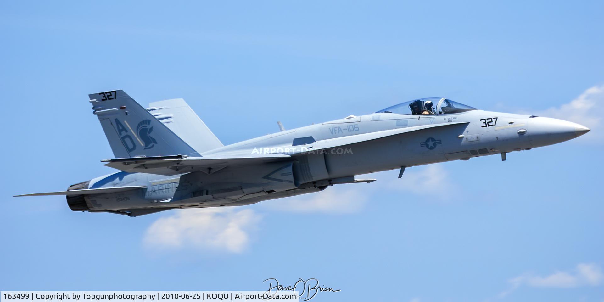 163499, 1988 McDonnell Douglas F/A-18C Hornet C/N 0739/C054, Legacy Hornet Demo takeoff