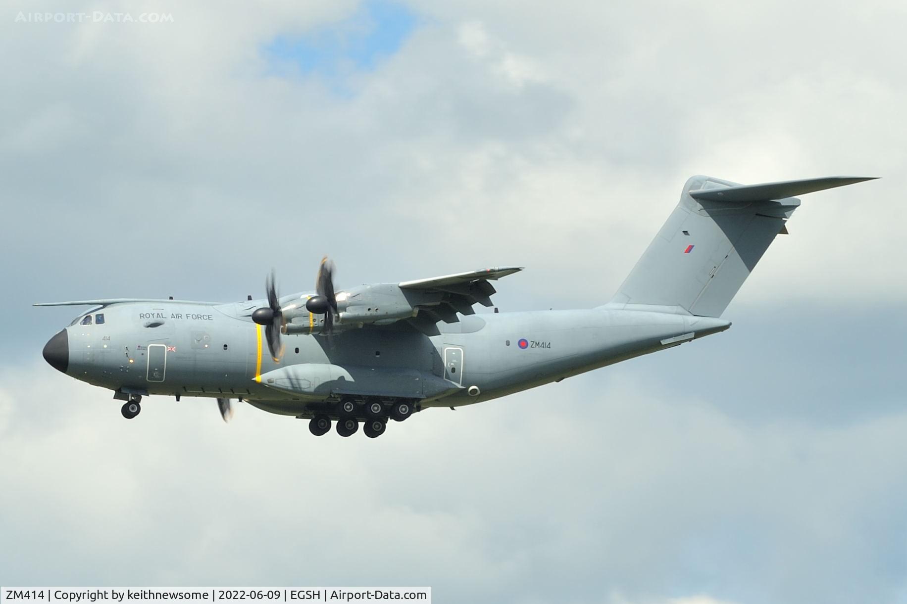 ZM414, 2017 Airbus A400M-180 Atlas C.1 C/N 047, One of two low passes.
