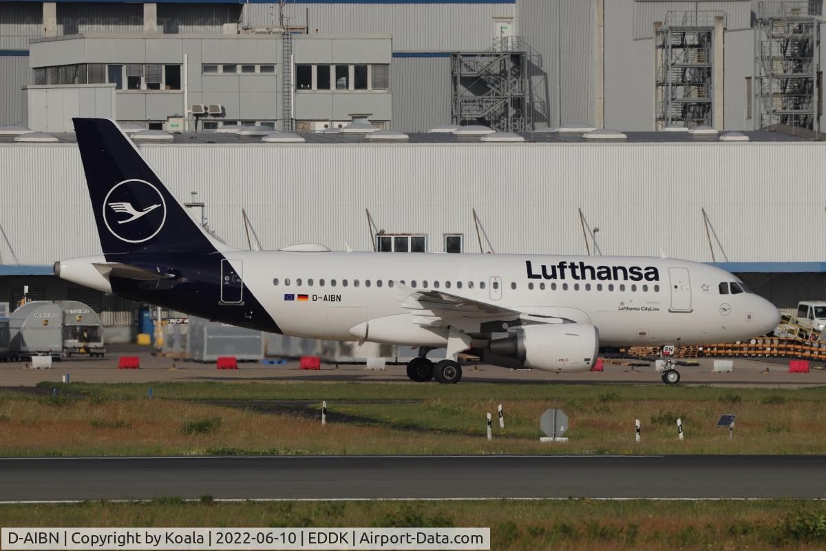 D-AIBN, 2005 Airbus A319-112 C/N 2416, Arrival from Munich, brandnew delivery to LH. First pic in the database.