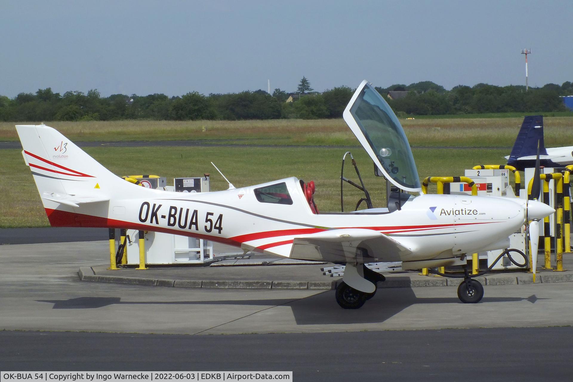 OK-BUA 54, Aveko VL-3 Evolution C/N not found_OK-BUA 54, Aveko / JMB VL-3 Evolution at Bonn-Hangelar airfield '2205-06