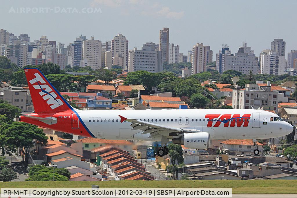 PR-MHT, 2002 Airbus A320-214 C/N 1757, TAM CGH