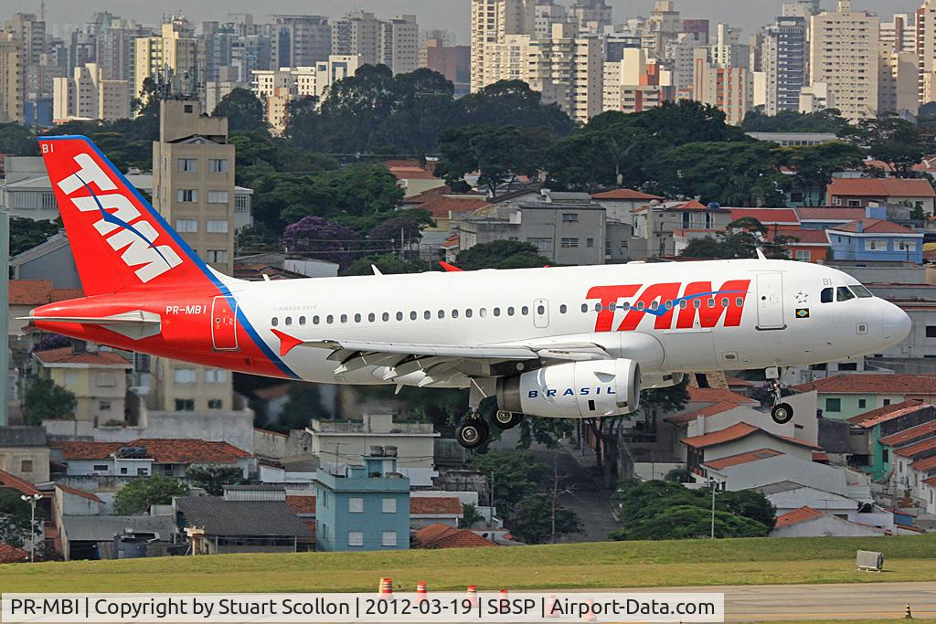 PR-MBI, 2001 Airbus A319-132 C/N 1575, TAM CGH