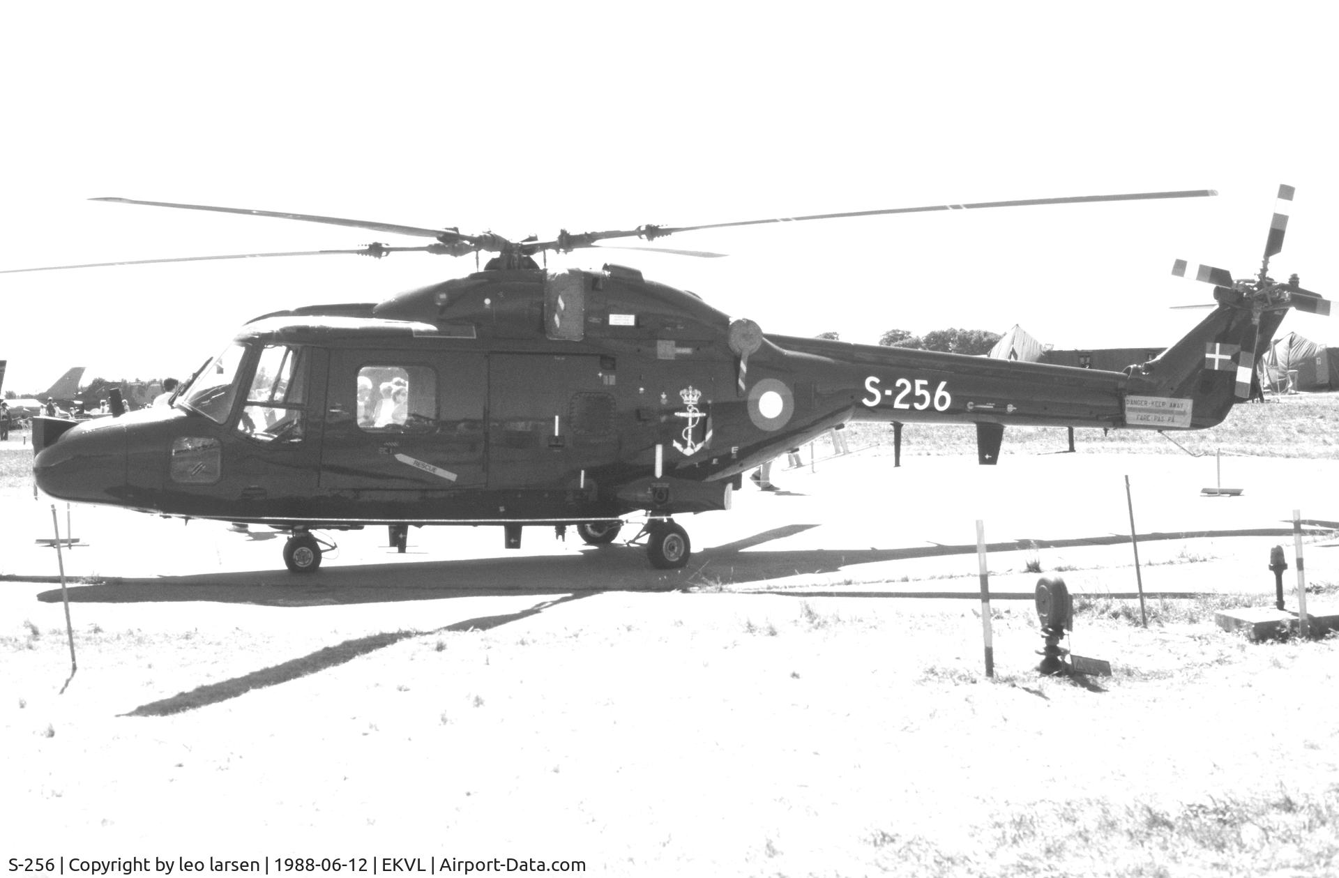S-256, Westland Lynx Mk.90 C/N 256, Værløse Air Base 12.6.1988