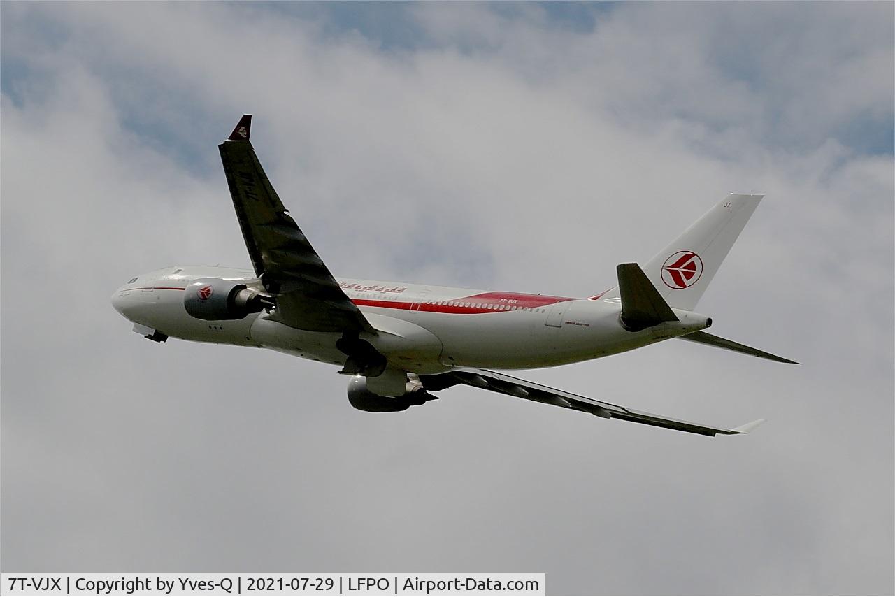 7T-VJX, 2005 Airbus A330-202 C/N 650, Airbus A330-202, Climbing from rwy 24, Paris Orly airport (LFPO-ORY)