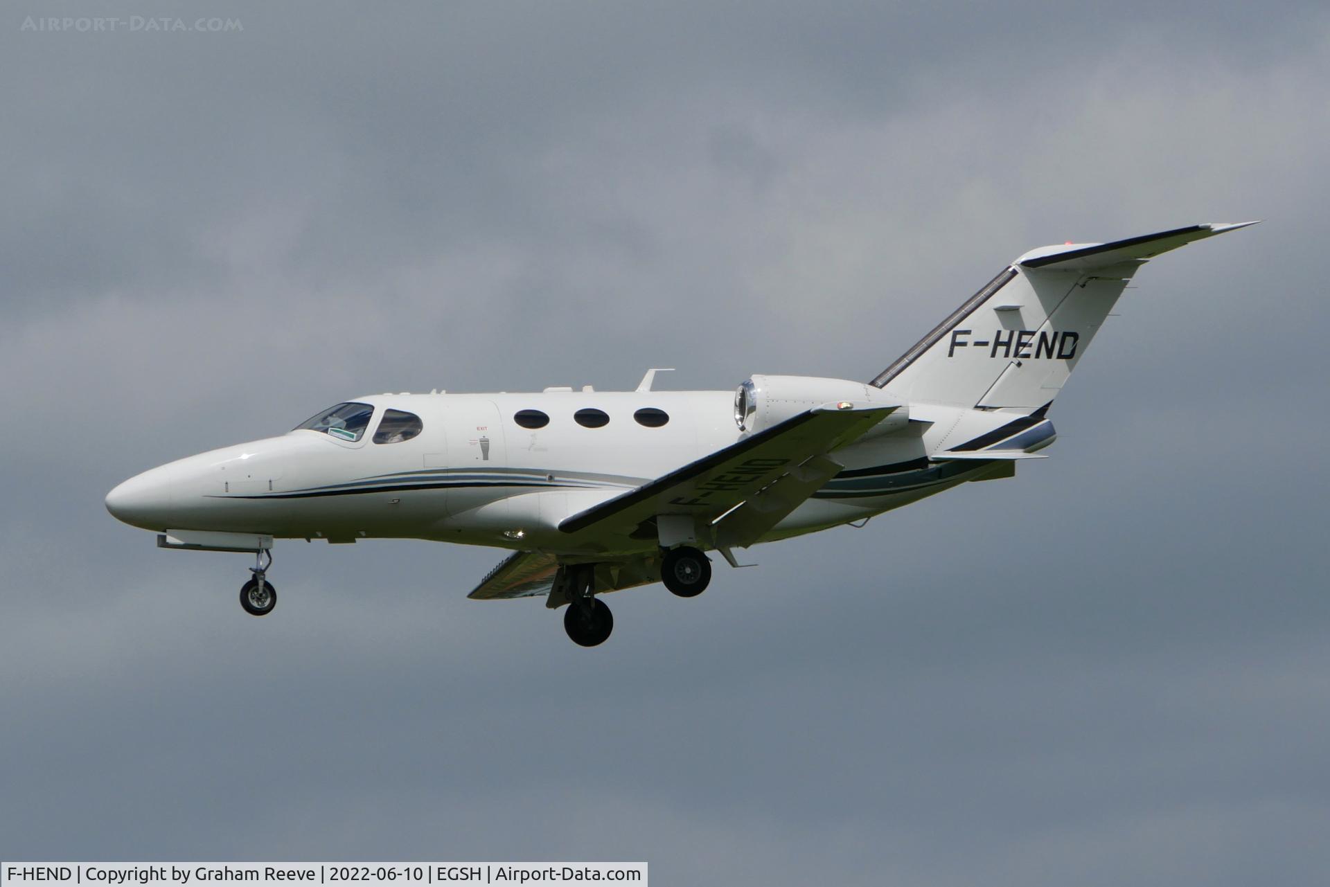 F-HEND, 2009 Cessna 510 Citation Mustang Citation Mustang C/N 510-0161, Landing at Norwich.